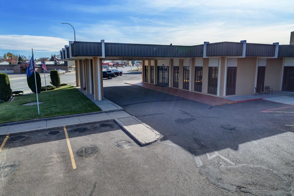 El Rancho Hotel Williston Exterior photo